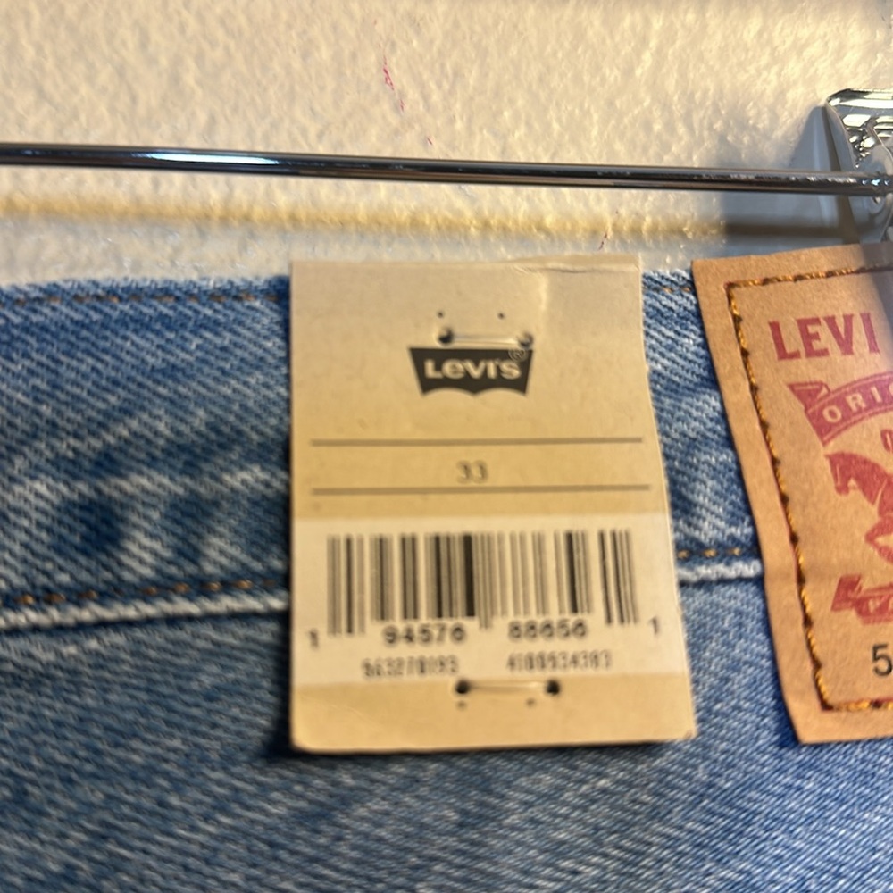 NWT Levi’s - 501® HIGH RISE Denim Cutoffs Shorts 33 Distressed Summer - Picture 5 of 6